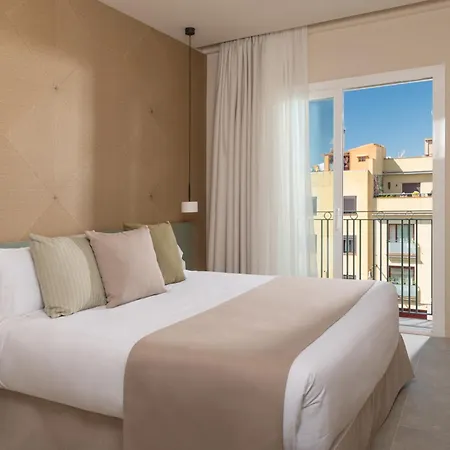 AQUA Hotel Bertran Park-3