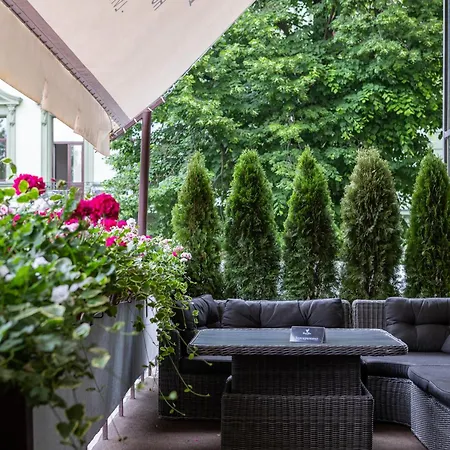 Premier Hotel Dnister-2