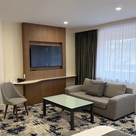 Erebuni Hotel Yerevan-3