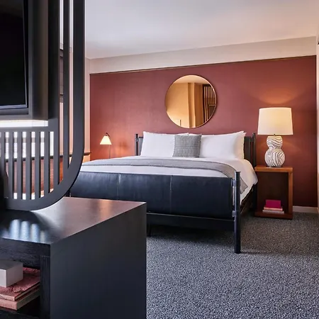 Loews Chicago O'Hare Hotel-2
