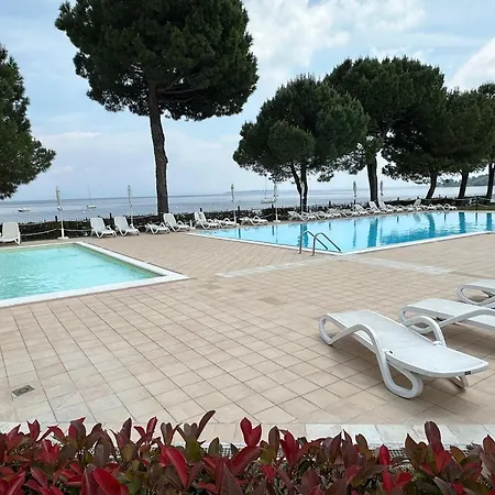 Le Corti Del Lago-3