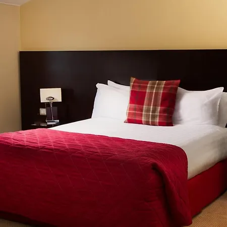 Horse & Jockey Hotel-3