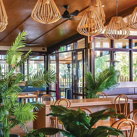 Kingfisher Bay Resort-3