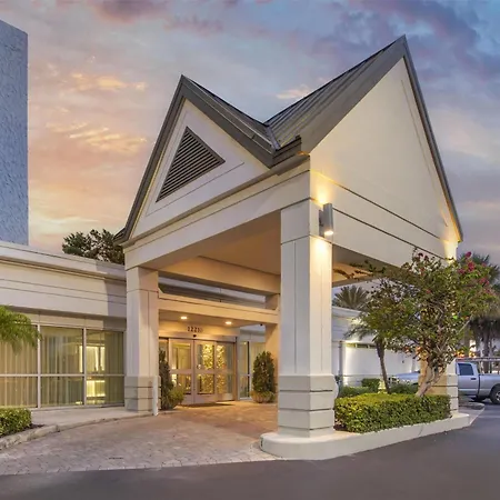 Best Western Plus North Miami-Bal Harbour-2