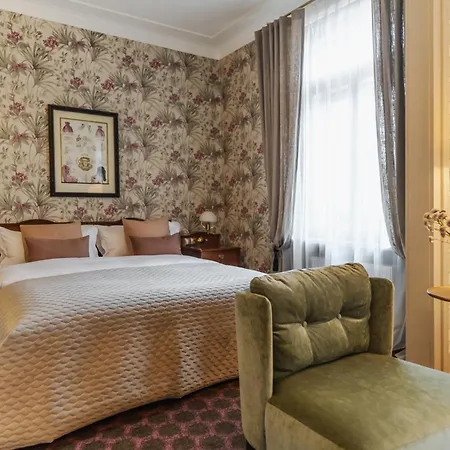 Hotel H15 Francuski Old Town - Destigo Hotels-3