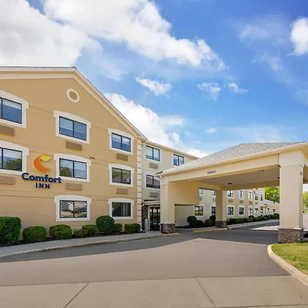 Comfort Inn River'S Edge-2