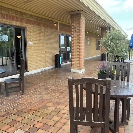 The Essex Golf & Country Club Hotel-3