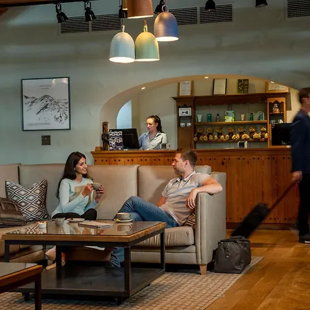 North Lakes Hotel And Spa-3