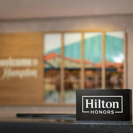 Hampton Inn And Suites La Crosse Downtown-2