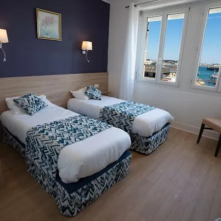 Hotel De La Mer-3