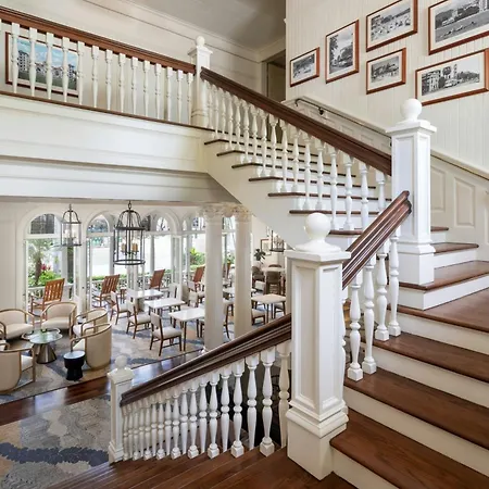 Moana Surfrider, A Westin Resort & Spa, Waikiki Beach-2
