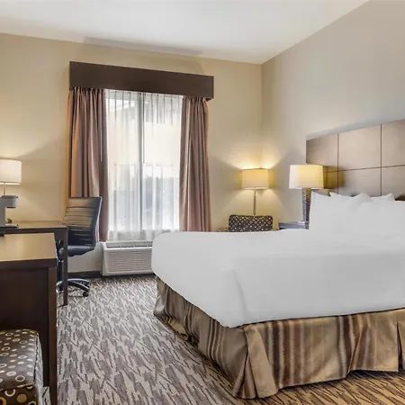 Best Western Plus Bridgewater Hotel & Convention Centre-2