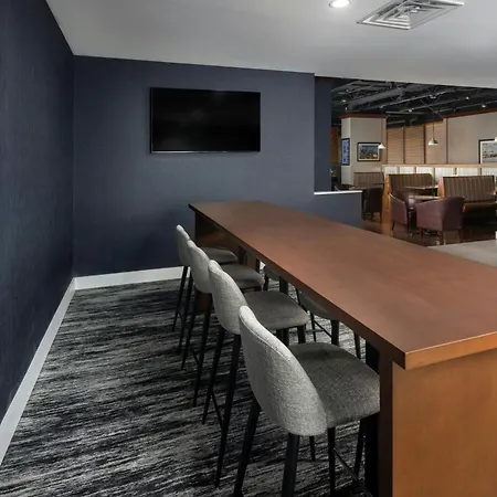 Four Points By Sheraton Kansas City Airport-3