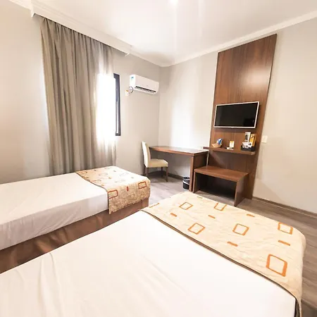 Class Hotel Varginha-3