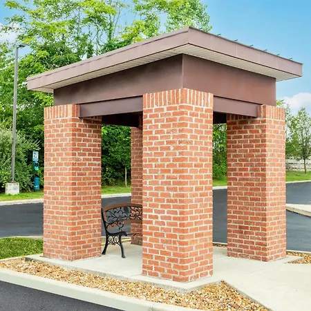 Hampton Inn Akron-South-3