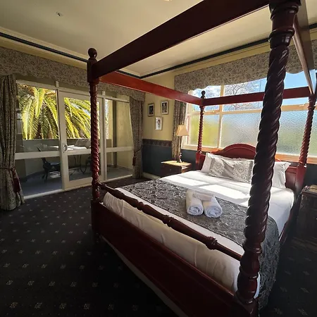 Toorak Manor Hotel Free Parking-3