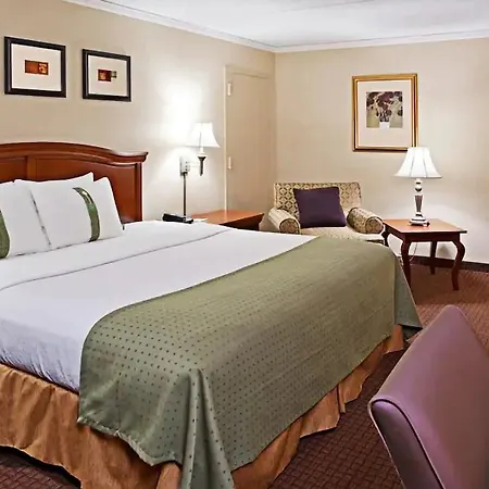 Days Inn By Wyndham Warren-2