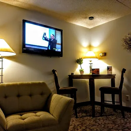 Hampton Inn & Suites Houghton-3