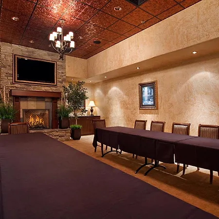 Maverick Hotel And Casino By Red Lion Hotels-3