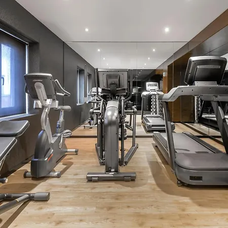 Ac Hotel Carlton Madrid By Marriott-2