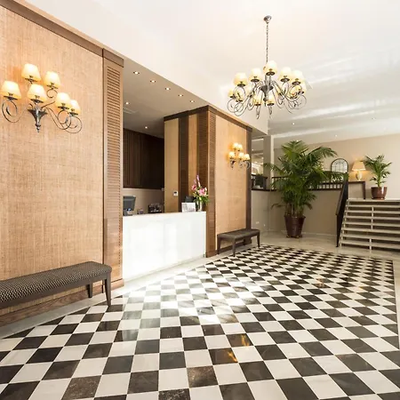Rock Hotel-2