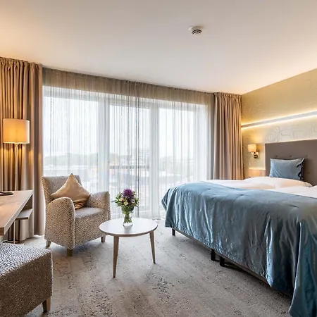 Ambassador Hotel & Spa-2
