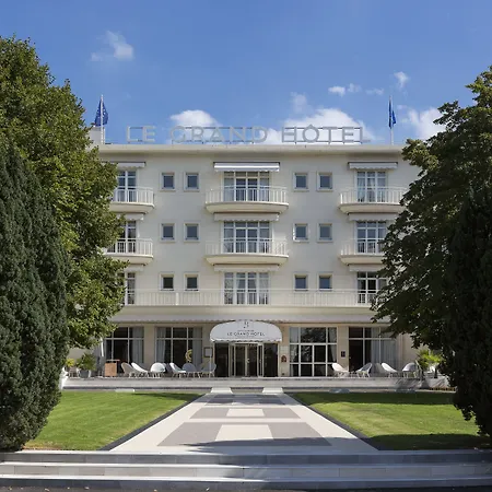 Hôtel Barrière le Grand Hôtel Enghien-les-Bains-3