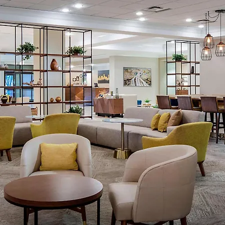 Sheraton Suites Market Center Dallas-3