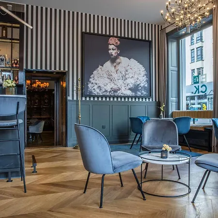 Radisson Blu Hotel Schwarzer Bock Wiesbaden-3