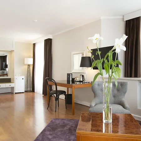 Elite Hotel Savoy-2