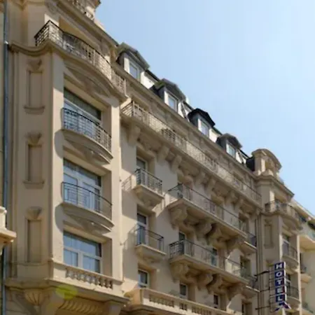 Hôtel Amirauté-3