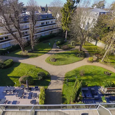 Best Western Plus Hotel Du Parc Chantilly-3