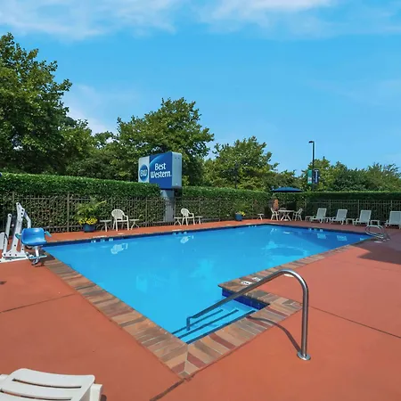Best Western Hampton Coliseum Inn-3