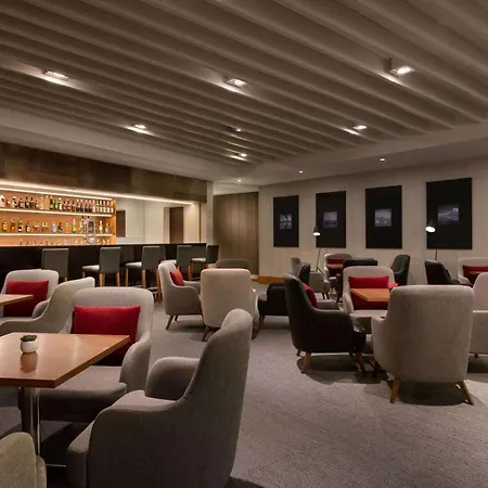 Ramada By Wyndham Lisbon-2