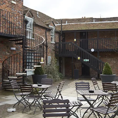 The Bear Hotel By Greene King Inns-3