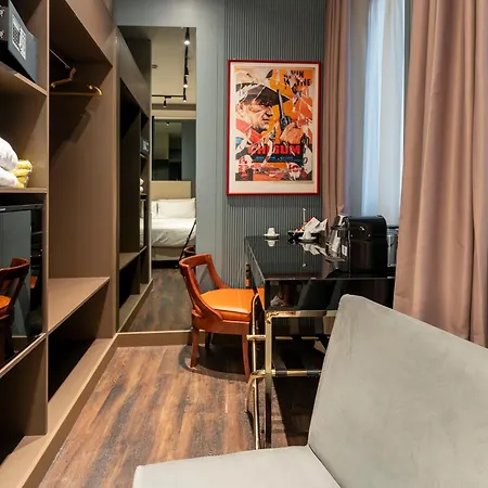 The Glam Boutique Hotel & Apt-3