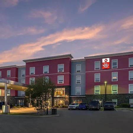 Best Western Plus Airport Inn & Suites-3