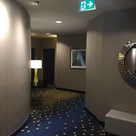 The Hollis Halifax - A Doubletree Suites By Hilton-2