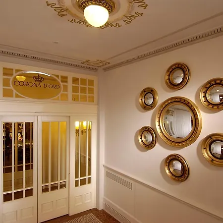 Hotel Corona D'Oro 1890-2