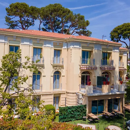 Hôtel Petit Palais-3