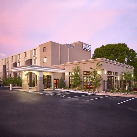 Livinn Hotel St Paul East / Maplewood-3