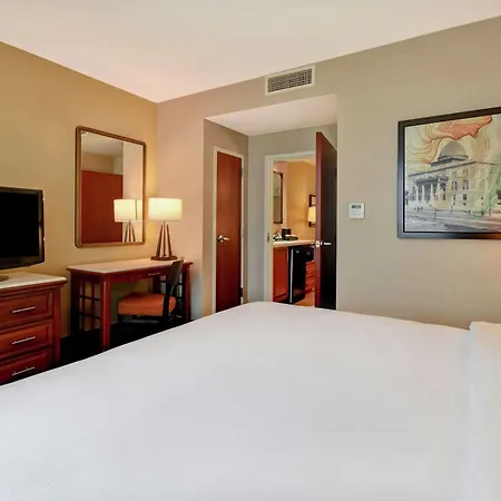 Embassy Suites Little Rock-2