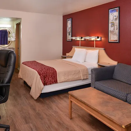 Rodeway Inn & Suites Rancho Mirage - Palm Desert Area-3