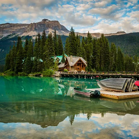 Emerald Lake Lodge-2