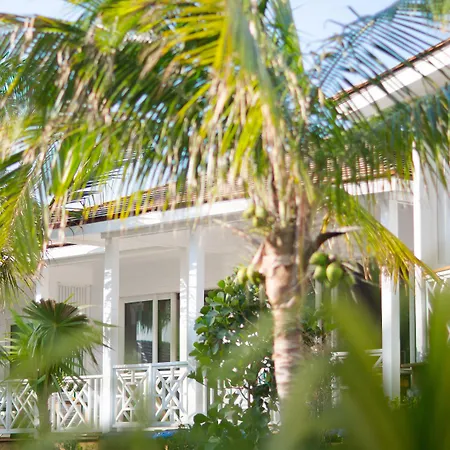 Coral Sands Inn & Cottages-2