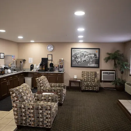 Super 8 By Wyndham Fairmont-2
