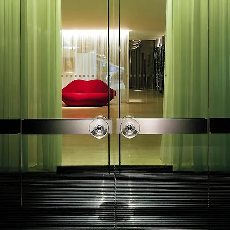 Sanderson London-2
