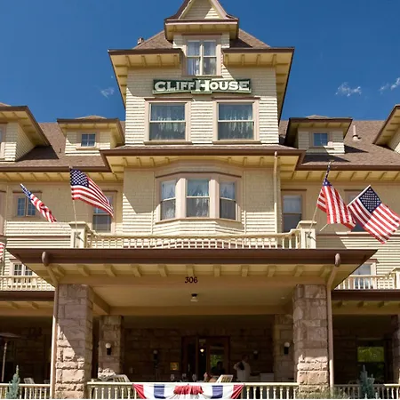 Cliff House At Pikes Peak-2