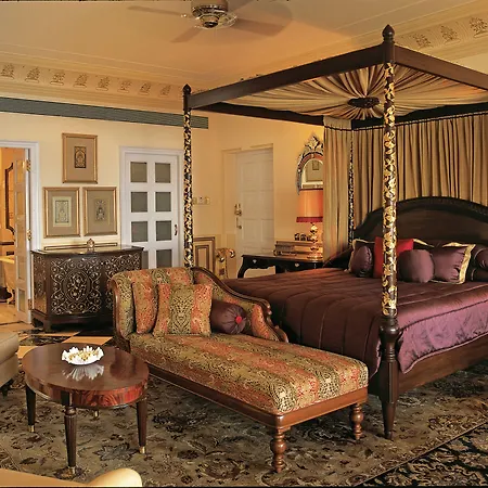 Taj Lake Palace Udaipur-3