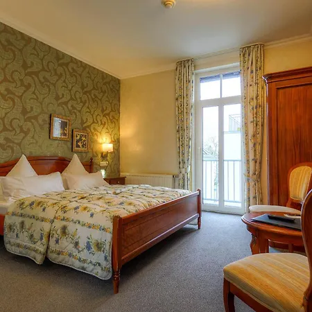 Kurpark Hotel-3